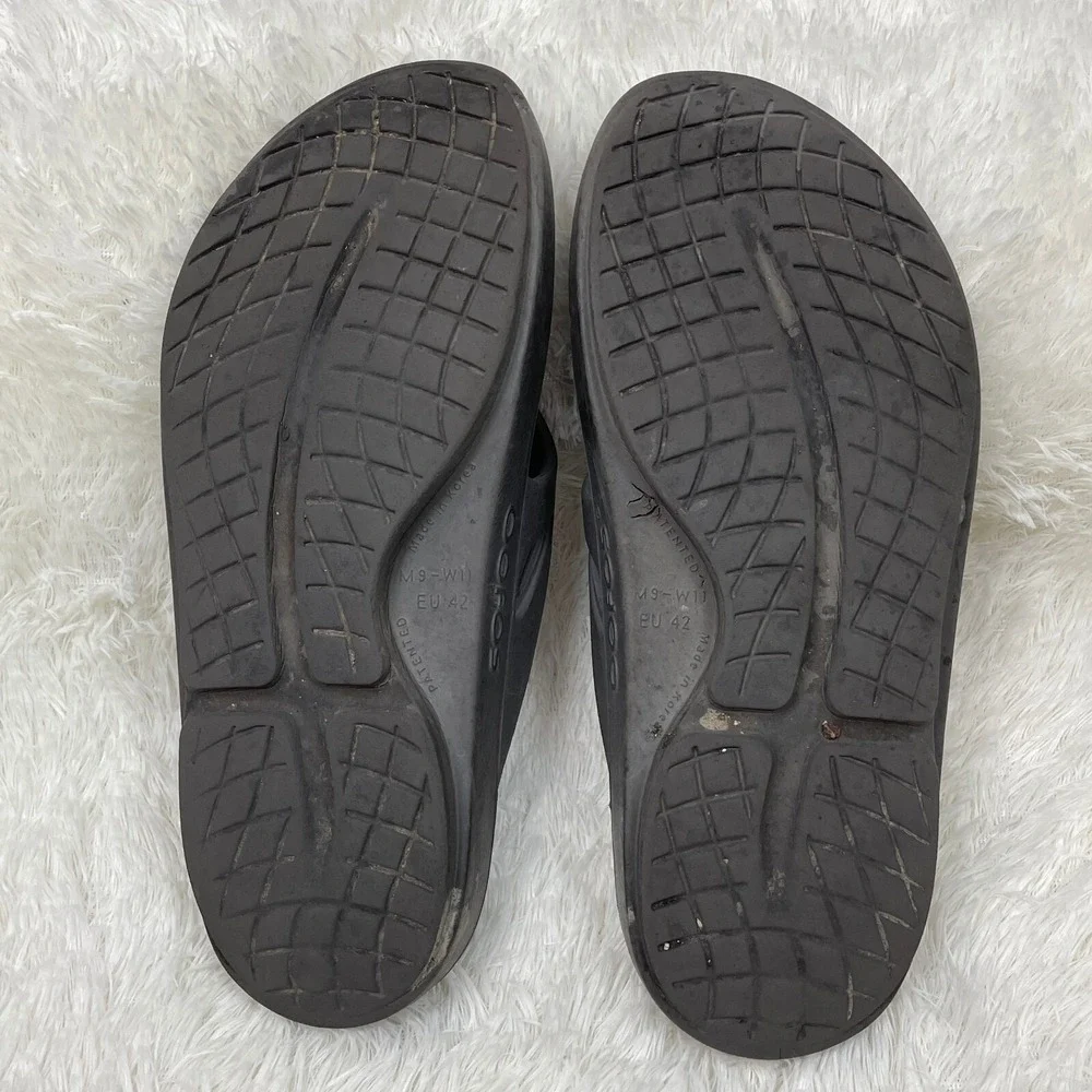 OOFOS Original Recovery Sandal‎ Thong Flip Flops Slip On Womens 11 Mens 9 Black